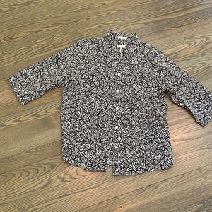 Chico's women's size 1 no-iron 100% cotton black/white print top